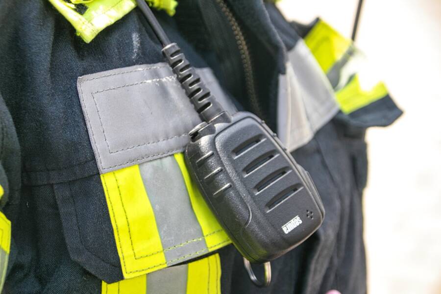 How a Walkie Talkie Can Replace a Cell Phone