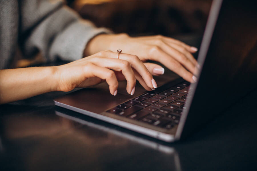 Is Your Shopify Store Invisible to AI A Deep Dive into Agentic Commerce with Stefan Chiriacescu