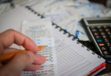 How Technology Can Help You Save Money: 17 Smart Ways to Cut Everyday Expenses